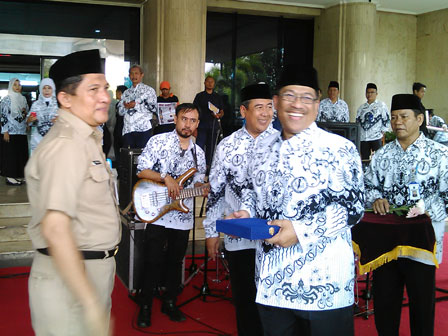 Pencarian PGRI Kepulauan Sangihe - Persatuan Guru Republik Indonesia Cabang Kepulauan Sangihe